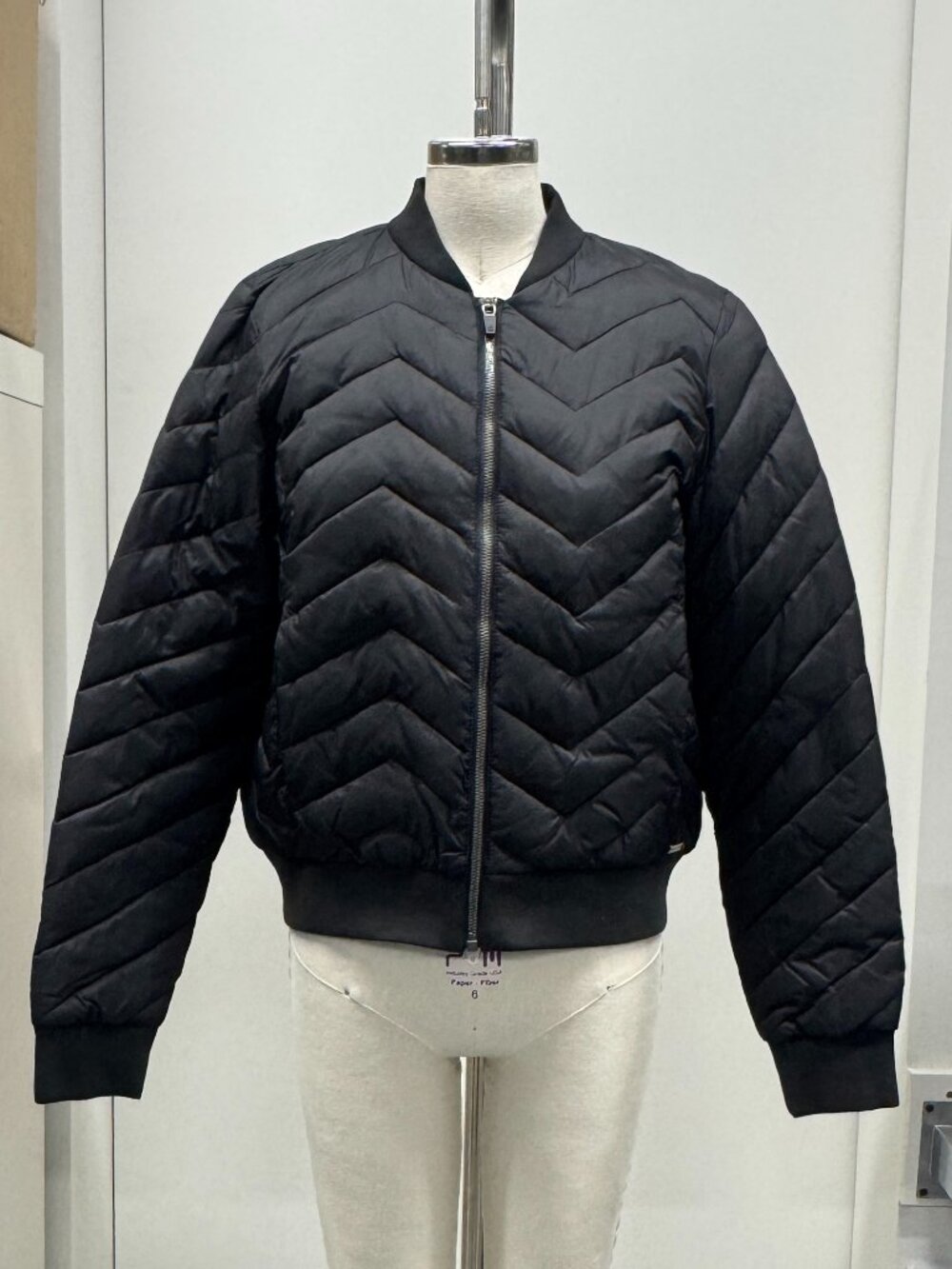 Sweaty Betty Black Quilted Bomber Jacket – Lightweight & Chic